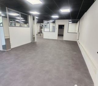  Immeuble � vendre 819 m�