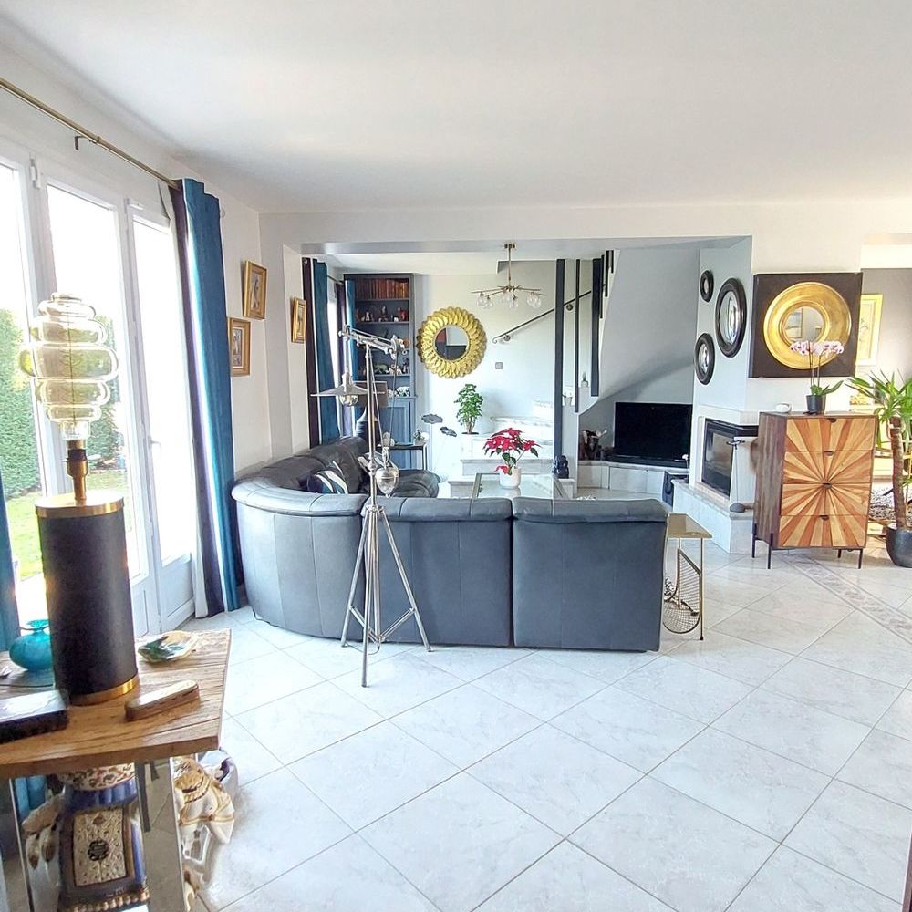 � vendre  Maison Montfort-l'Amaury (78490)