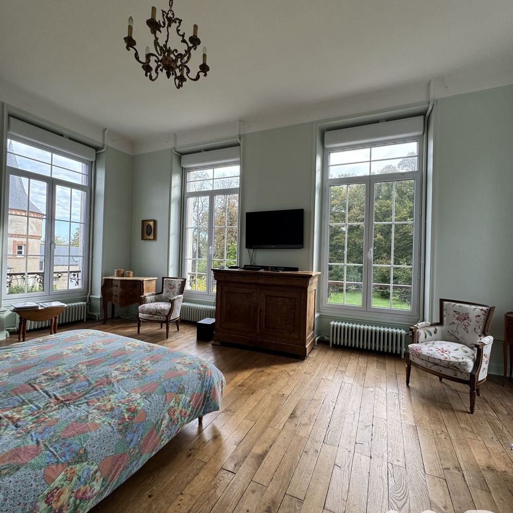 � vendre  Propri�t�/ch�teau Vornay (18130)