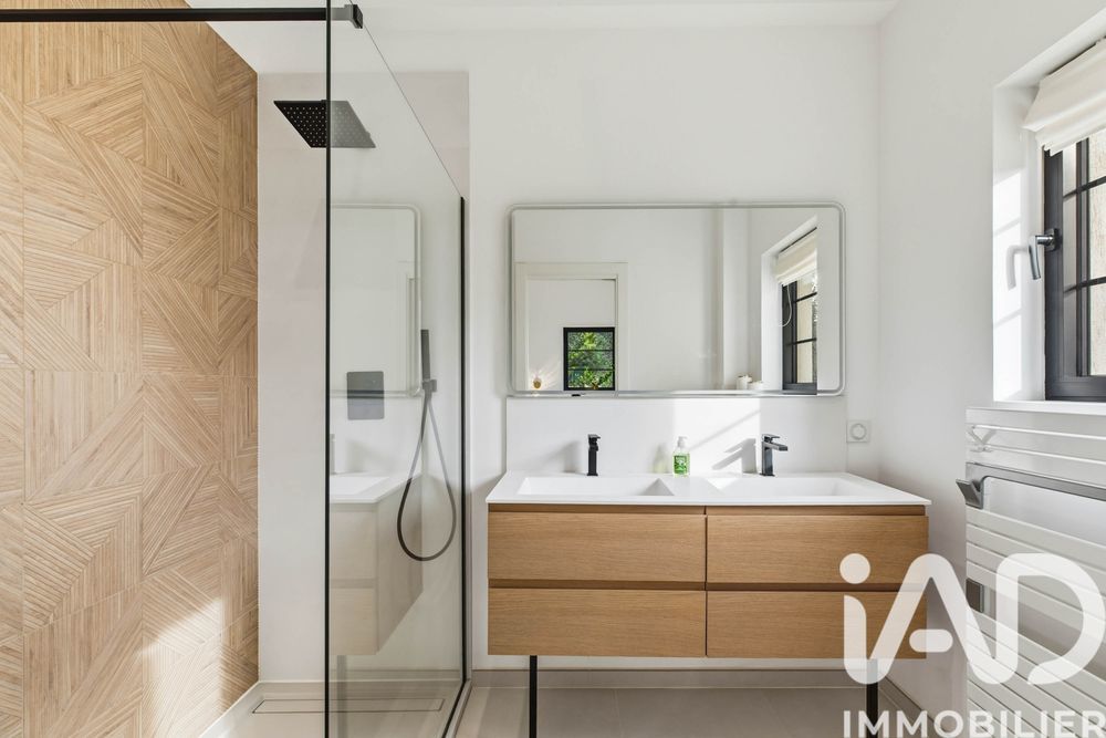 � vendre  Villa Sp�rac�des (06530)