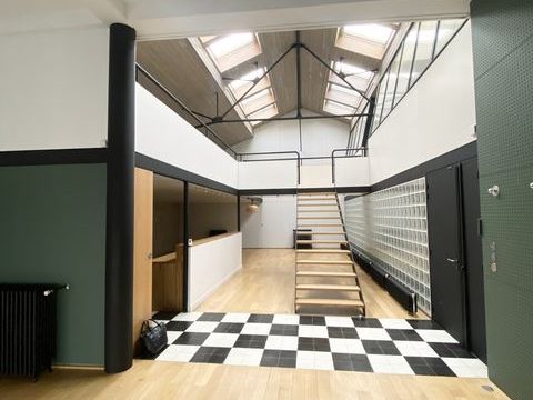  Villa � vendre 6 pi�ces 350 m�