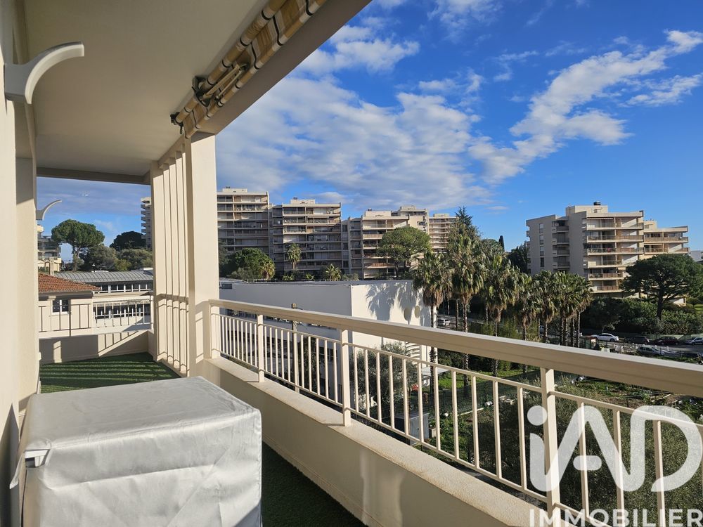 � vendre  Appartement Antibes (06600)
