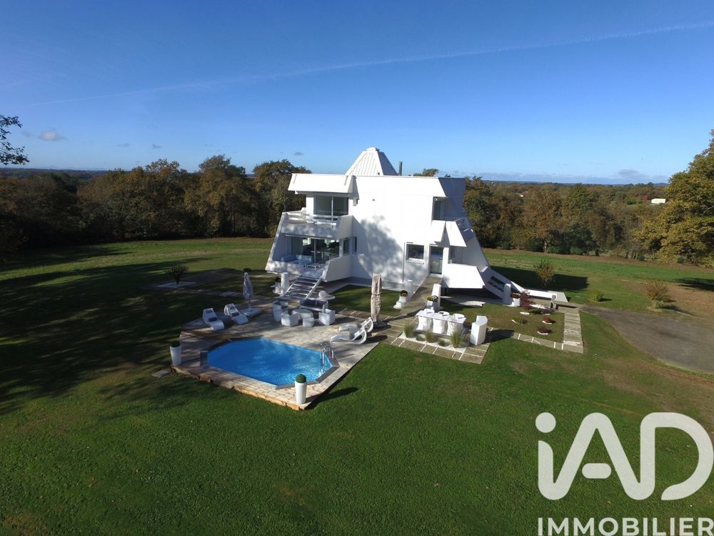 � vendre  Villa Saint-Loubouer (40320)