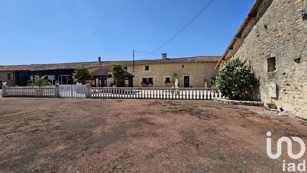 � vendre  Maison Villefagnan (16240)