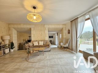  Maison � vendre 8 pi�ces 219 m�