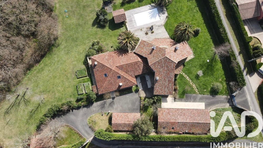 � vendre  Villa Urrugne (64122)