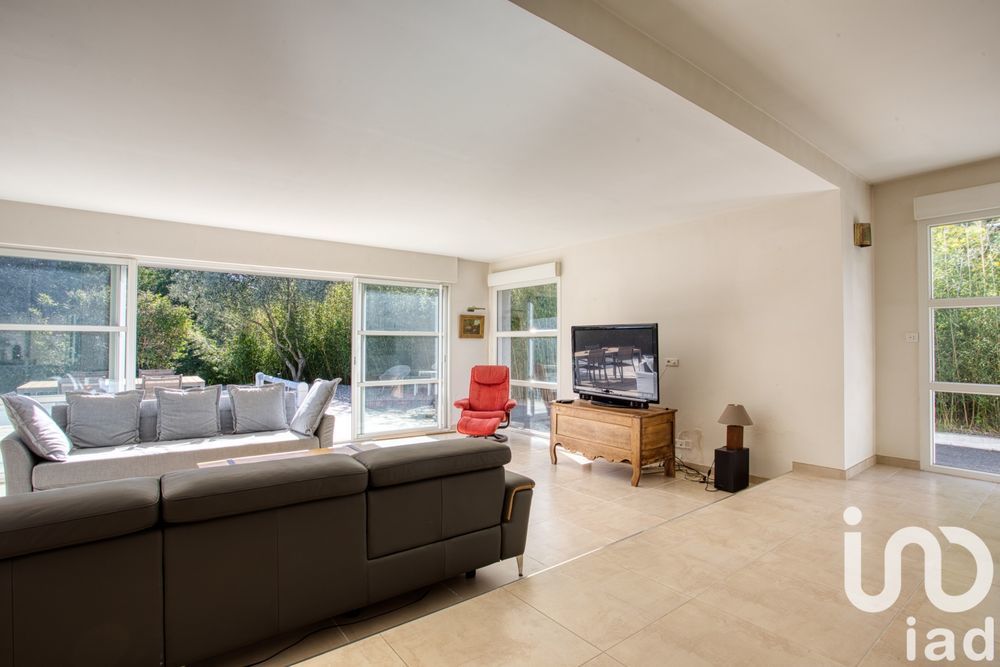 � vendre  Maison Saint-Rapha�l (83700)