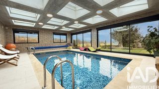  Villa � vendre 15 + pi�ces 510 m�