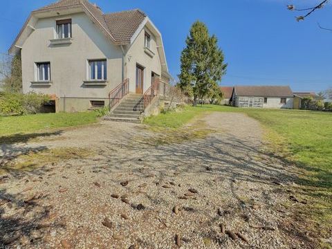   Vente Maison/villa 7 pi�ces Maison - 7 pi�ce(s) - 185 m�