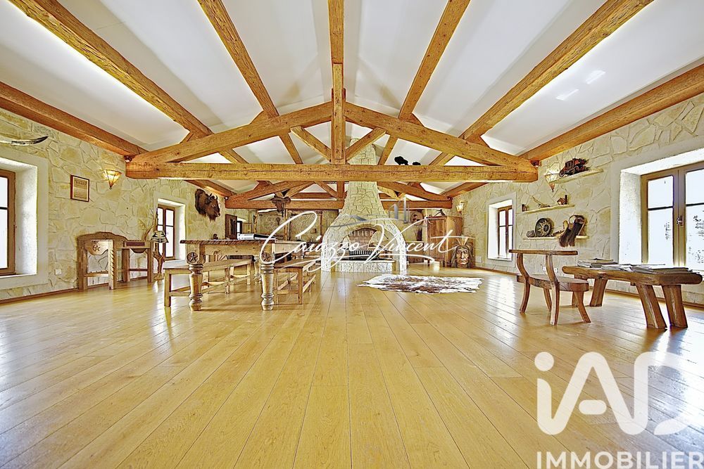 � vendre  Maison Tourtour (83690)