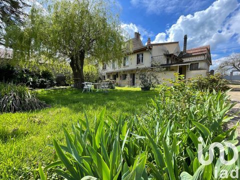   Vente Maison de village 15 pi�ces Maison - 15 + pi�ce(s) - 300 m�