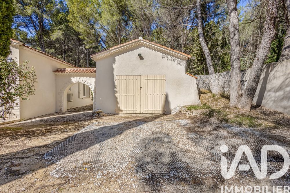 � vendre  Maison �guilles (13510)