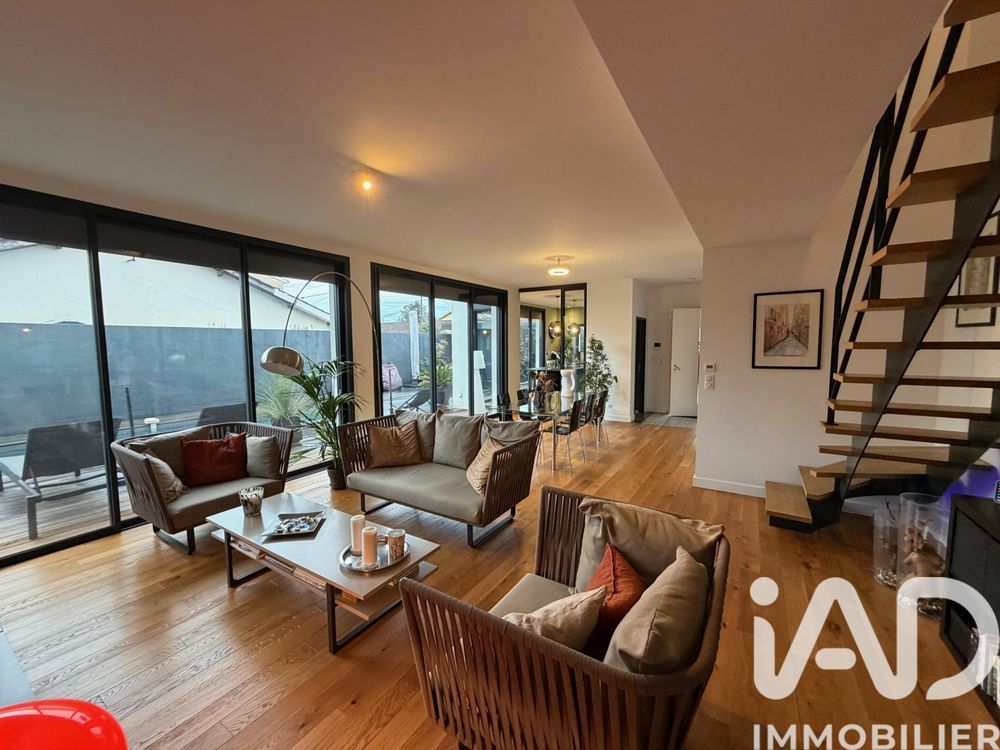 � vendre  Villa M�rignac (33700)