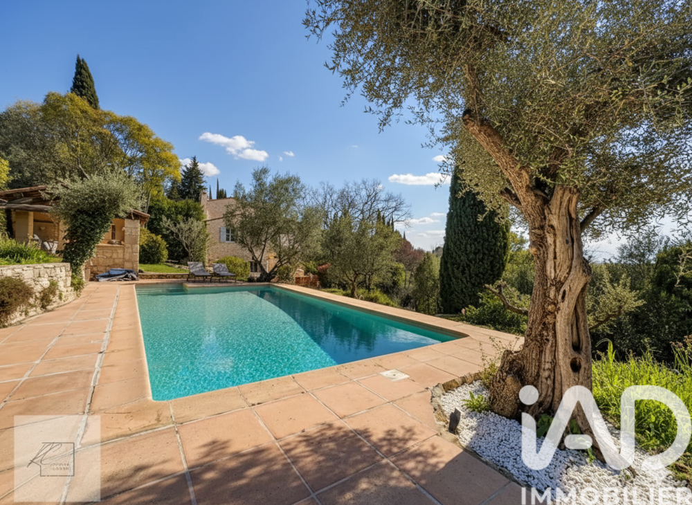 � vendre  Villa Montauroux (83440)