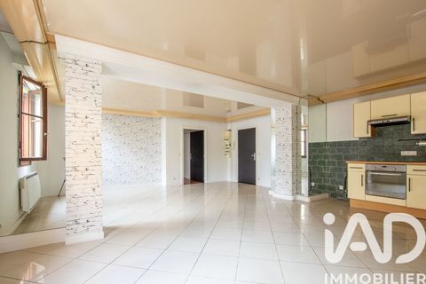   Location Appartement 3 pi�ces Appartement - 3 pi�ce(s) - 82 m�