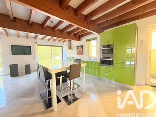  Maison � vendre 8 pi�ces 300 m�