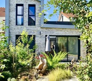  Maison � vendre 9 pi�ces 205 m�