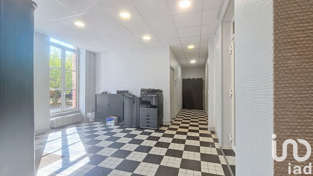 � vendre  Propri�t�/ch�teau Moulins (03000)