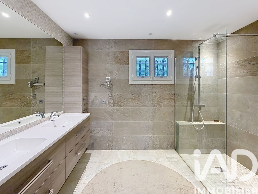 � vendre  Maison Dommartin (69380)