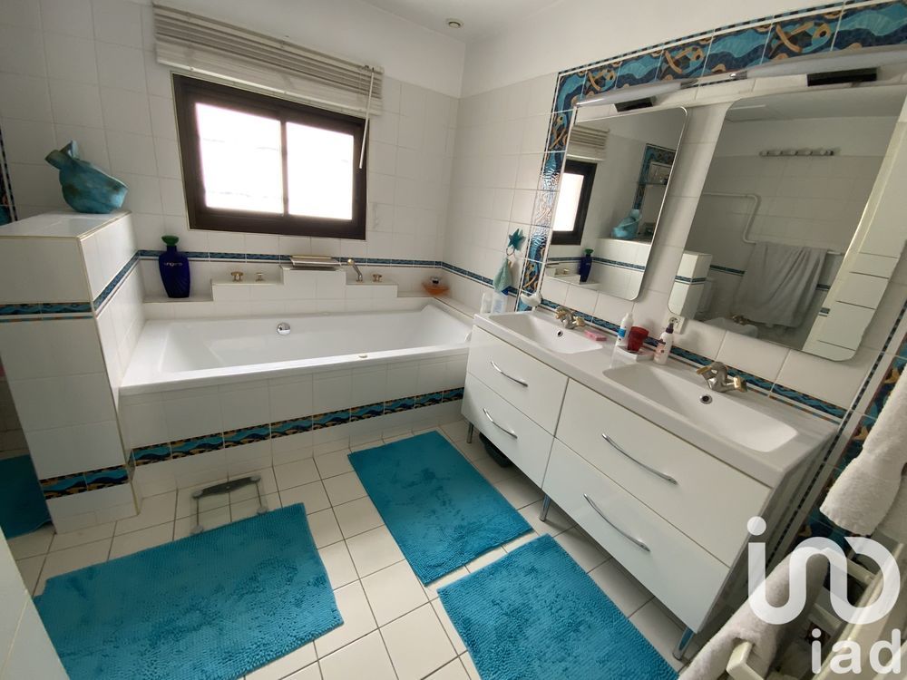 � vendre  Maison Bessan (34550)