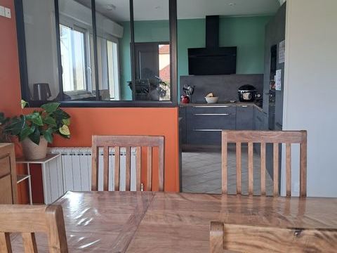   Vente Maison/villa 8 pi�ces Maison - 8 pi�ce(s) - 163 m�