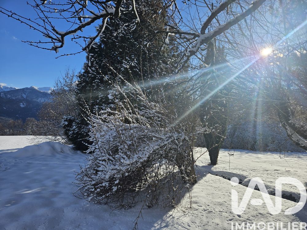 � vendre  Villa Savines-le-Lac (05160)