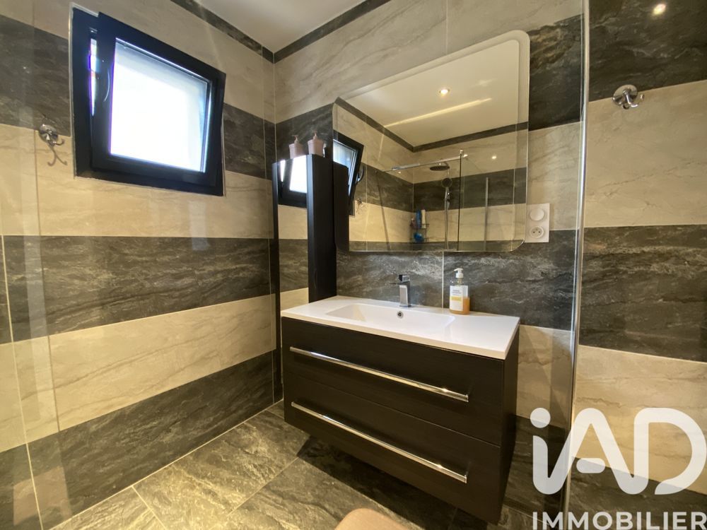 � vendre  Maison Montredon-des-Corbi�res (11100)