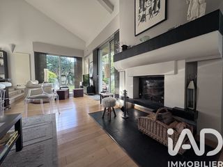  Maison � vendre 9 pi�ces 245 m�