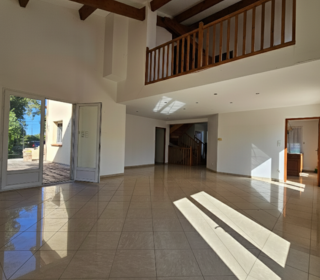  Maison � vendre 7 pi�ces 196 m�