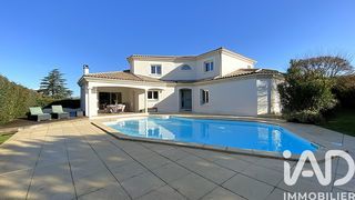  Maison � vendre 6 pi�ces 200 m�