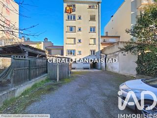  Immeuble � vendre 553 m�