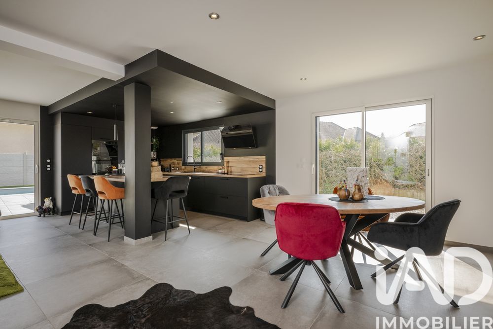 � vendre  Maison Saint-Jean-de-Gonville (01630)