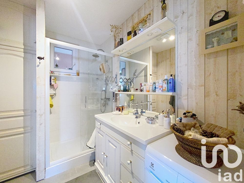 � vendre  Maison Le Bois-Plage-en-R� (17580)