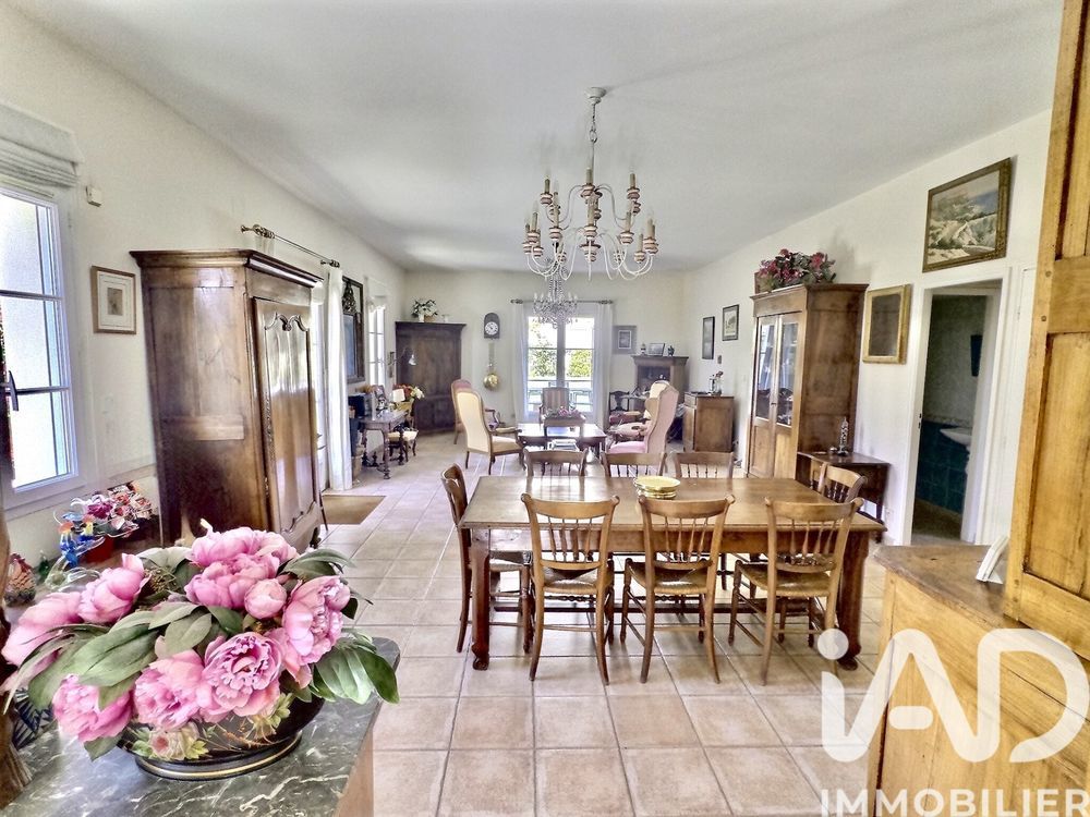 � vendre  Maison Saint-Cyr-sur-Mer (83270)