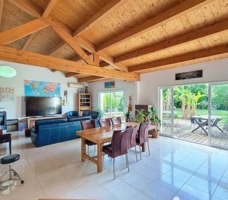  Maison � vendre 6 pi�ces 201 m�