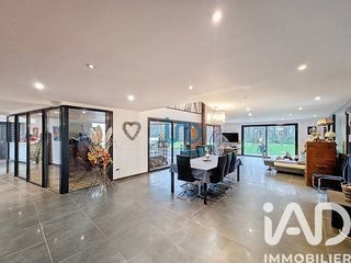  Villa � vendre 12 pi�ces 346 m�