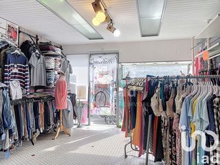  Immeuble � vendre 148 m�