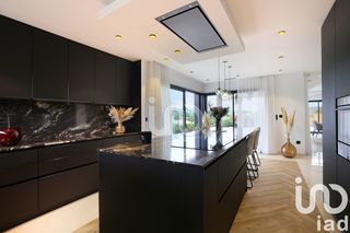  Villa � vendre 6 pi�ces 225 m�