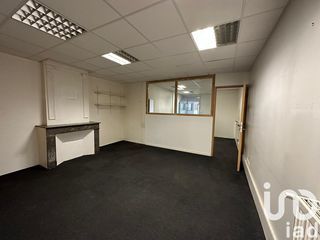  Immeuble � vendre 819 m�