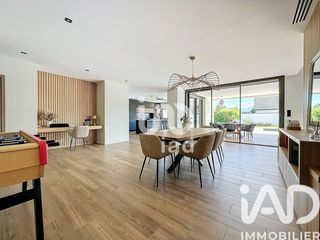  Villa � vendre 5 pi�ces 245 m�