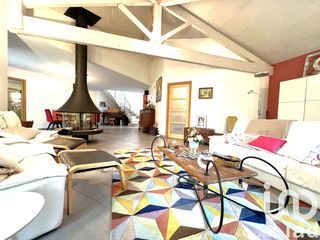  Maison � vendre 8 pi�ces 240 m�