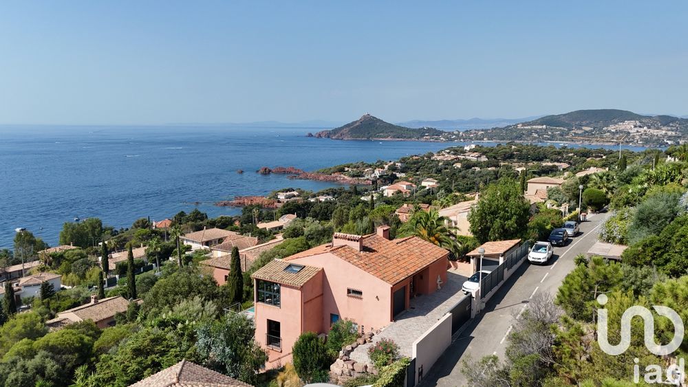 � vendre  Maison Saint-Rapha�l (83700)