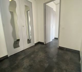  Appartement � vendre 5 pi�ces 81 m� Marseille