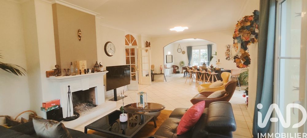 � vendre  Maison Gex (01170)