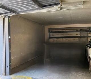  Parking / Garage � vendre 12 m�