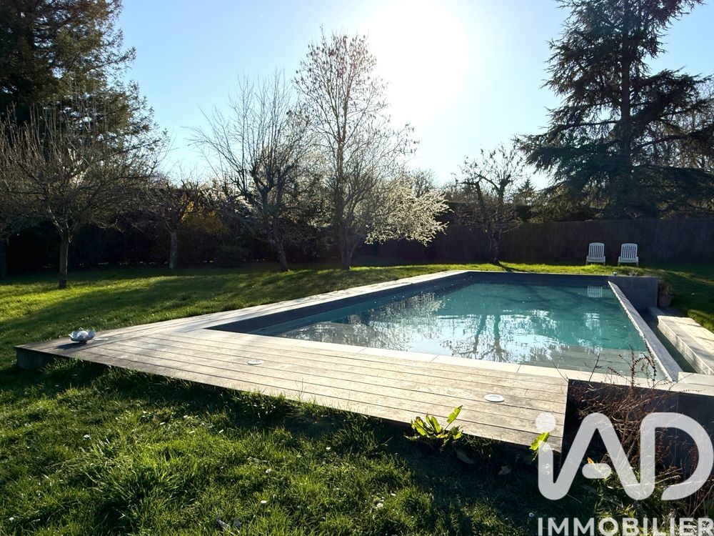 � vendre  Maison Montfort-l'Amaury (78490)