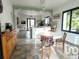  Maison � vendre 9 pi�ces 250 m�