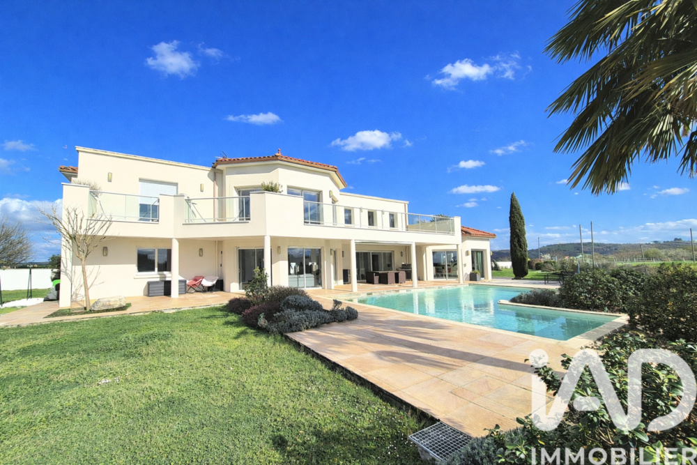 � vendre  Villa Cosnac (19360)