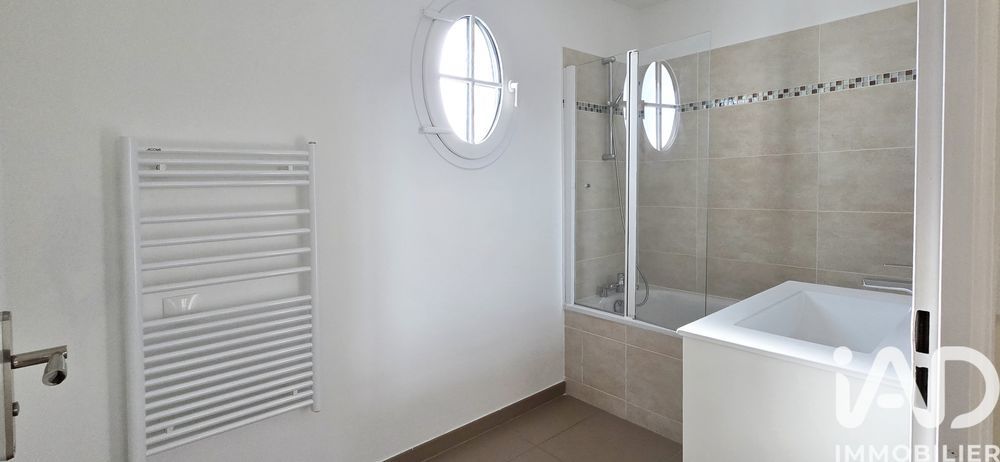 � vendre  Maison Magny-le-Hongre (77700)