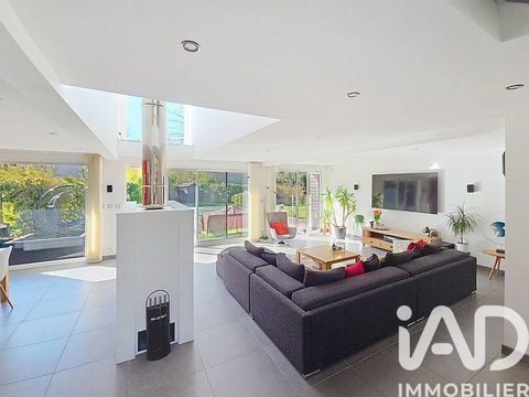   Vente Maison d'architecte 6 pi�ces Villa - 6 pi�ce(s) - 200 m�